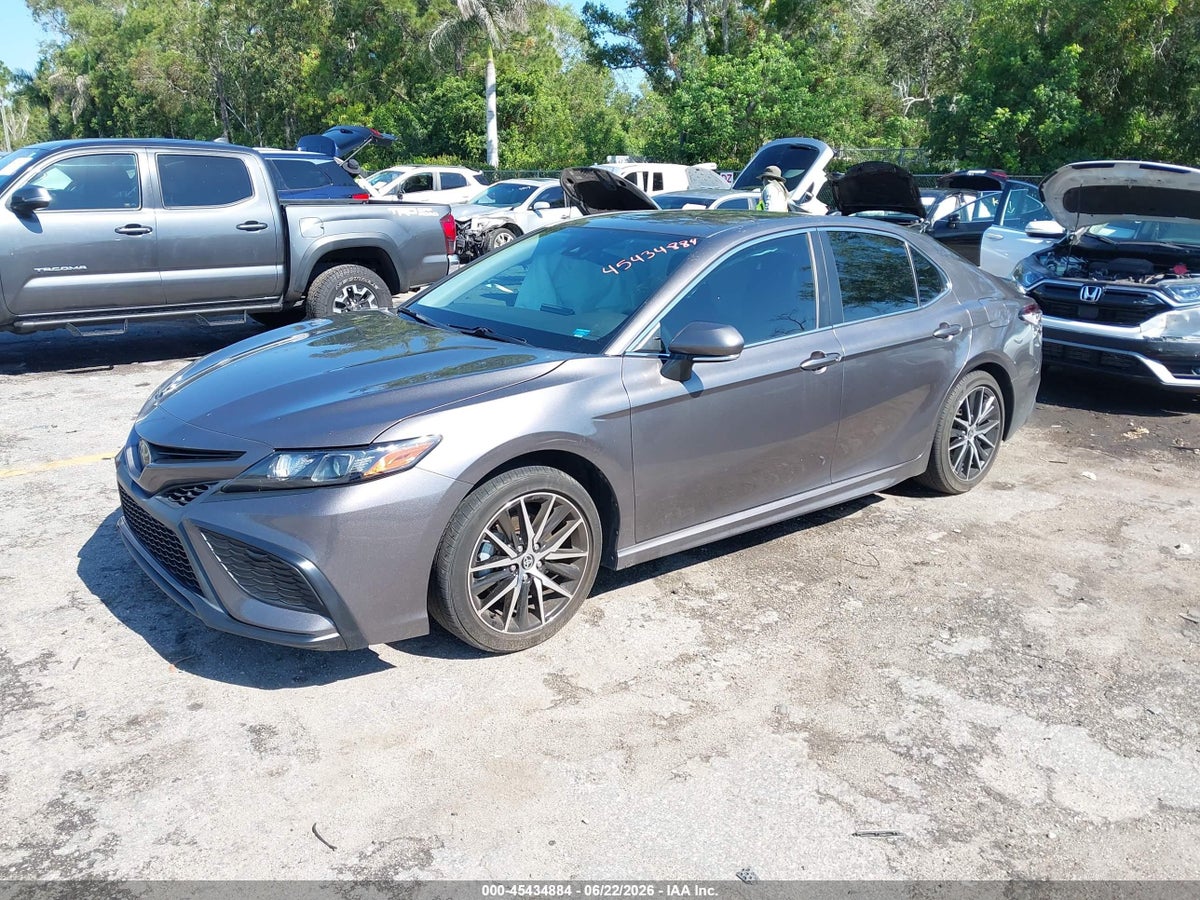 2024 TOYOTA CAMRY SE — снимка 2