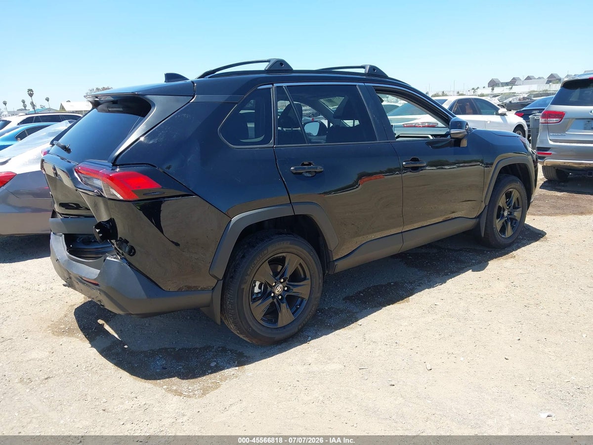 2025 TOYOTA RAV4 XLE — снимка 4