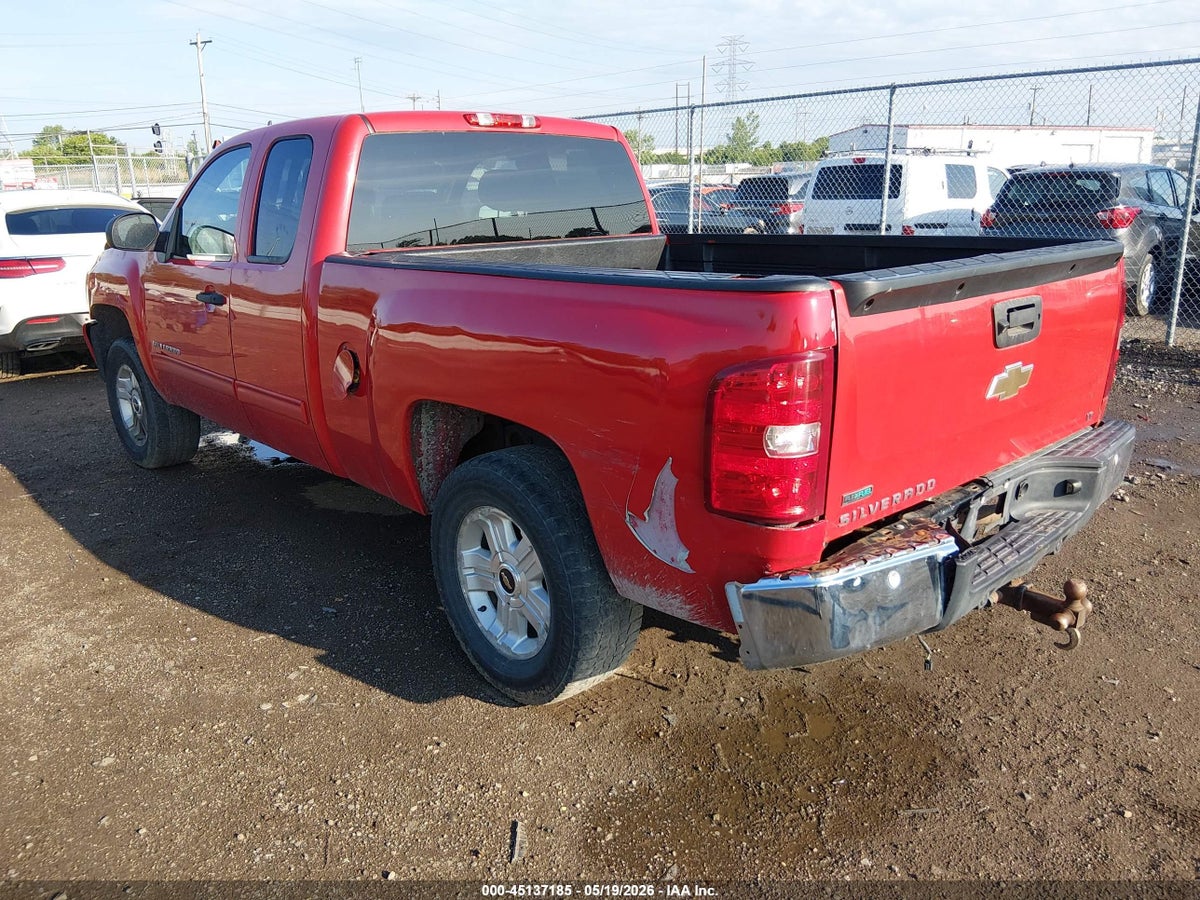 2011 CHEVROLET SILVERADO 1500 LT — снимка 3