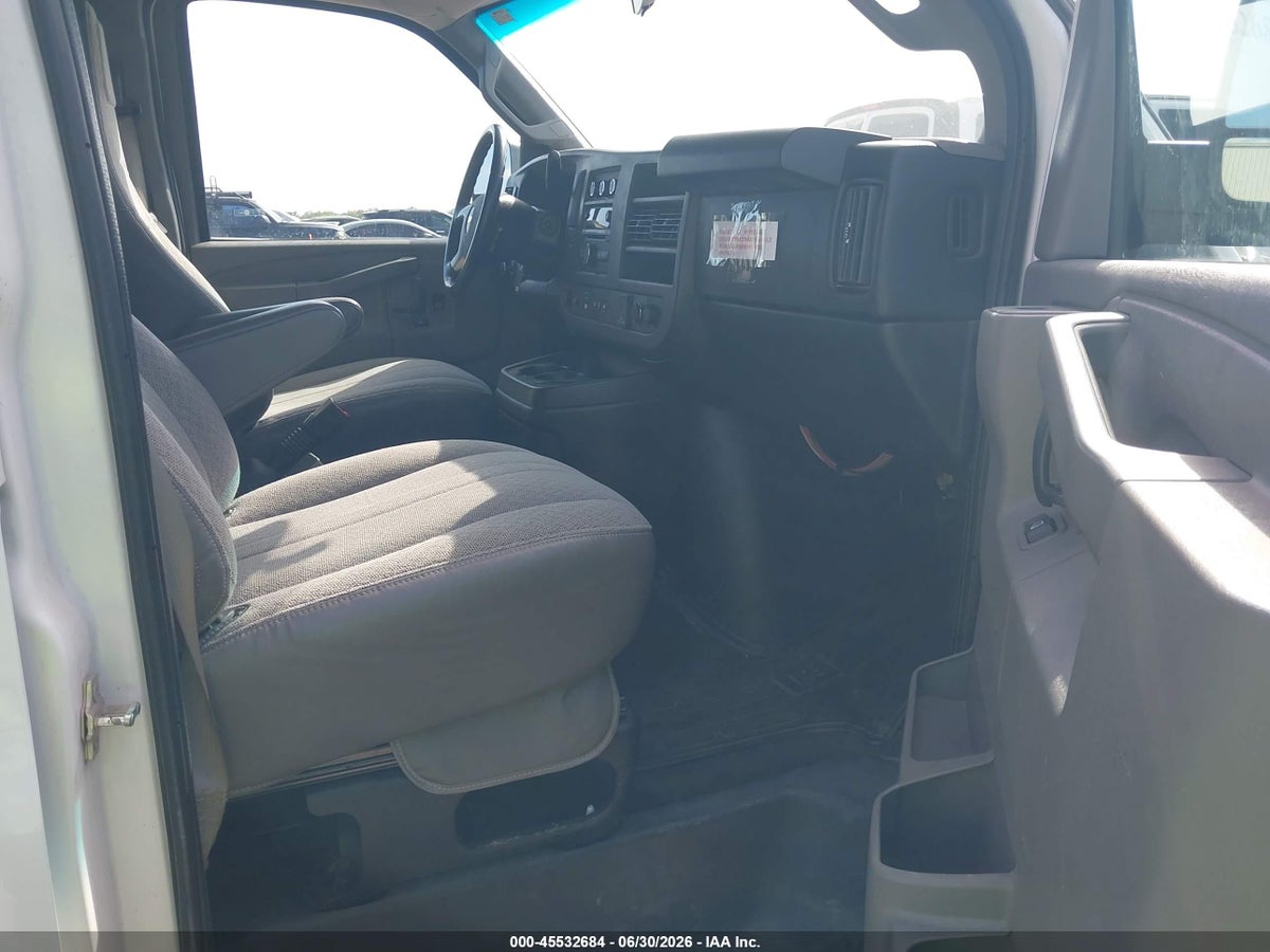 2017 CHEVROLET EXPRESS 3500 LT — снимка 5