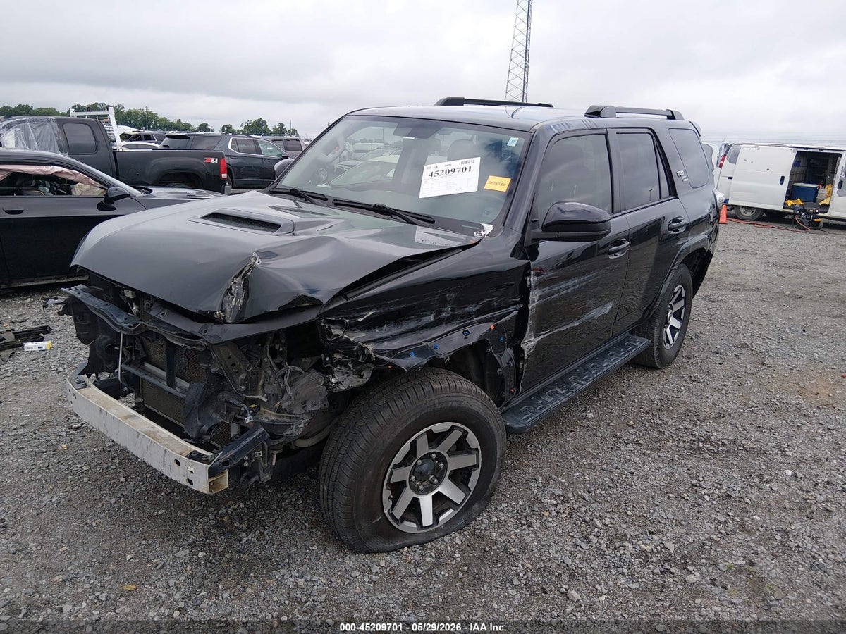 2019 TOYOTA 4RUNNER TRD OFF ROAD — снимка 2