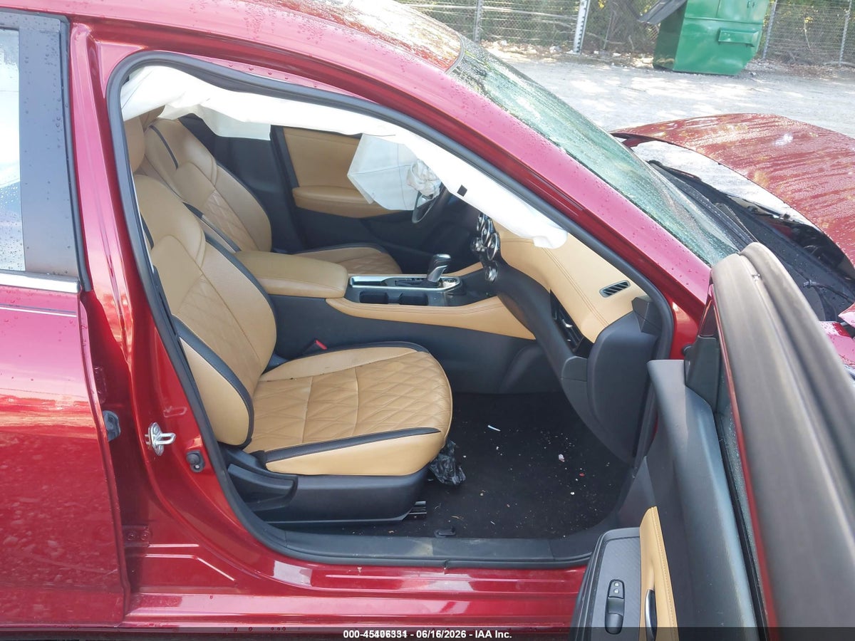 2025 NISSAN SENTRA SV — снимка 5