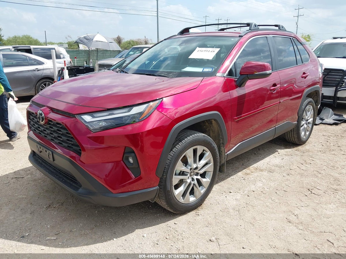 2025 TOYOTA RAV4 XLE PREMIUM — снимка 2