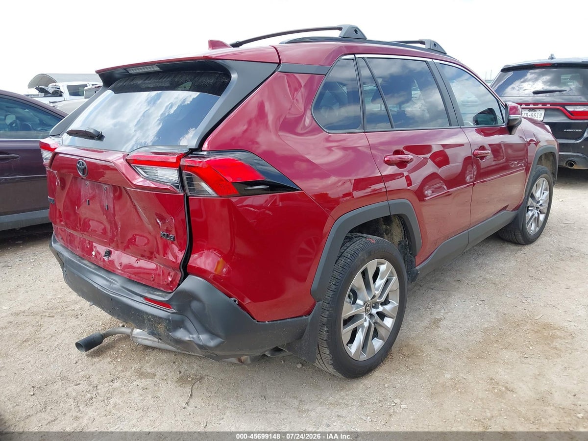 2025 TOYOTA RAV4 XLE PREMIUM — снимка 4