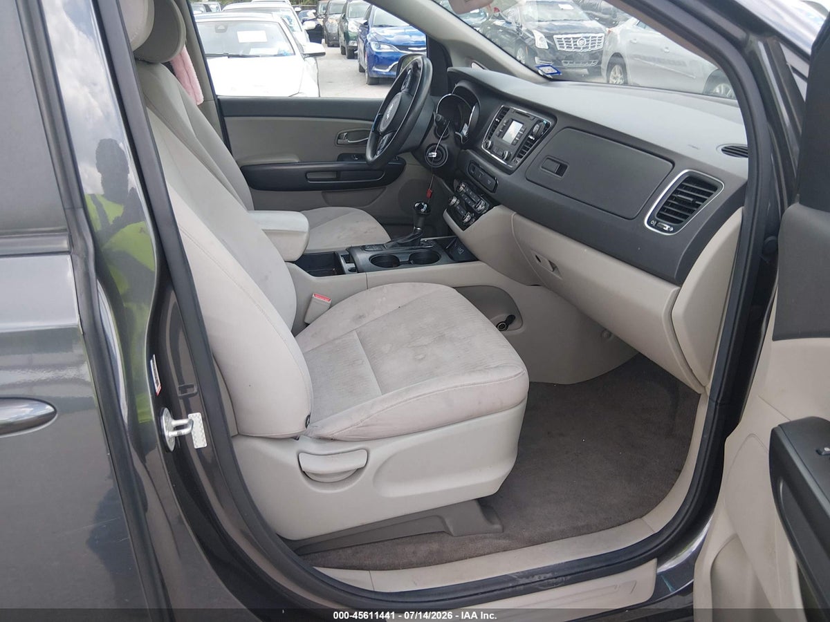 2016 KIA SEDONA LX — снимка 5