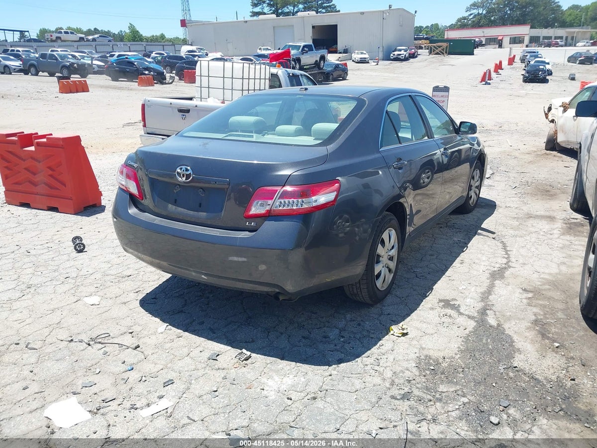 2011 TOYOTA CAMRY LE — снимка 4