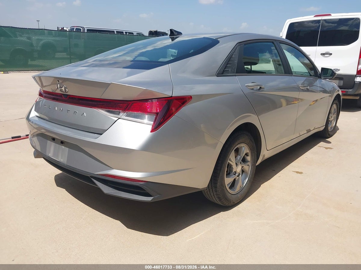 2021 HYUNDAI ELANTRA SE — снимка 4