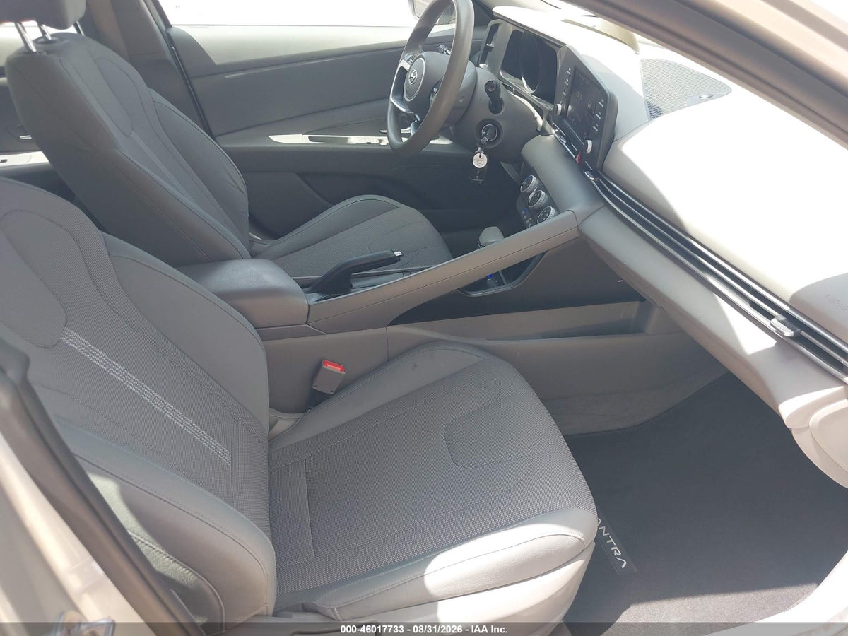 2021 HYUNDAI ELANTRA SE — снимка 5
