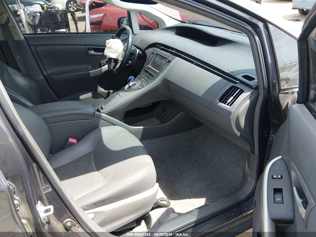 2011 TOYOTA PRIUS FOUR — снимка 5