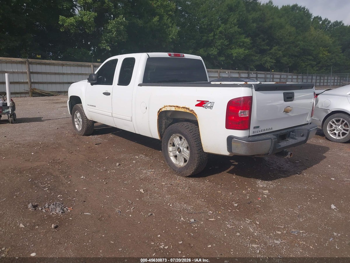 2010 CHEVROLET SILVERADO 1500 LT — снимка 3