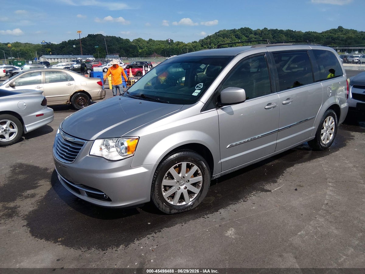 2016 CHRYSLER TOWN & COUNTRY TOURING — снимка 2