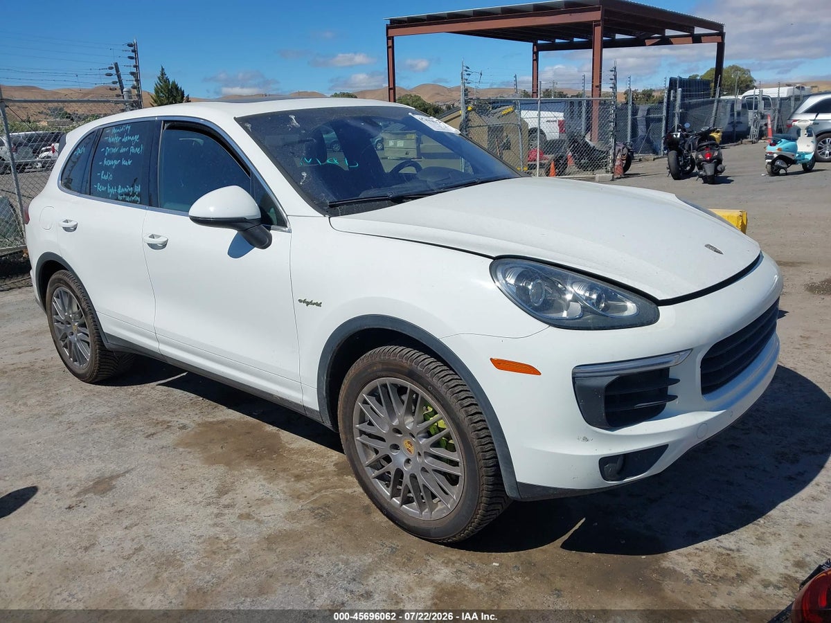2016 PORSCHE CAYENNE E-HYBRID S