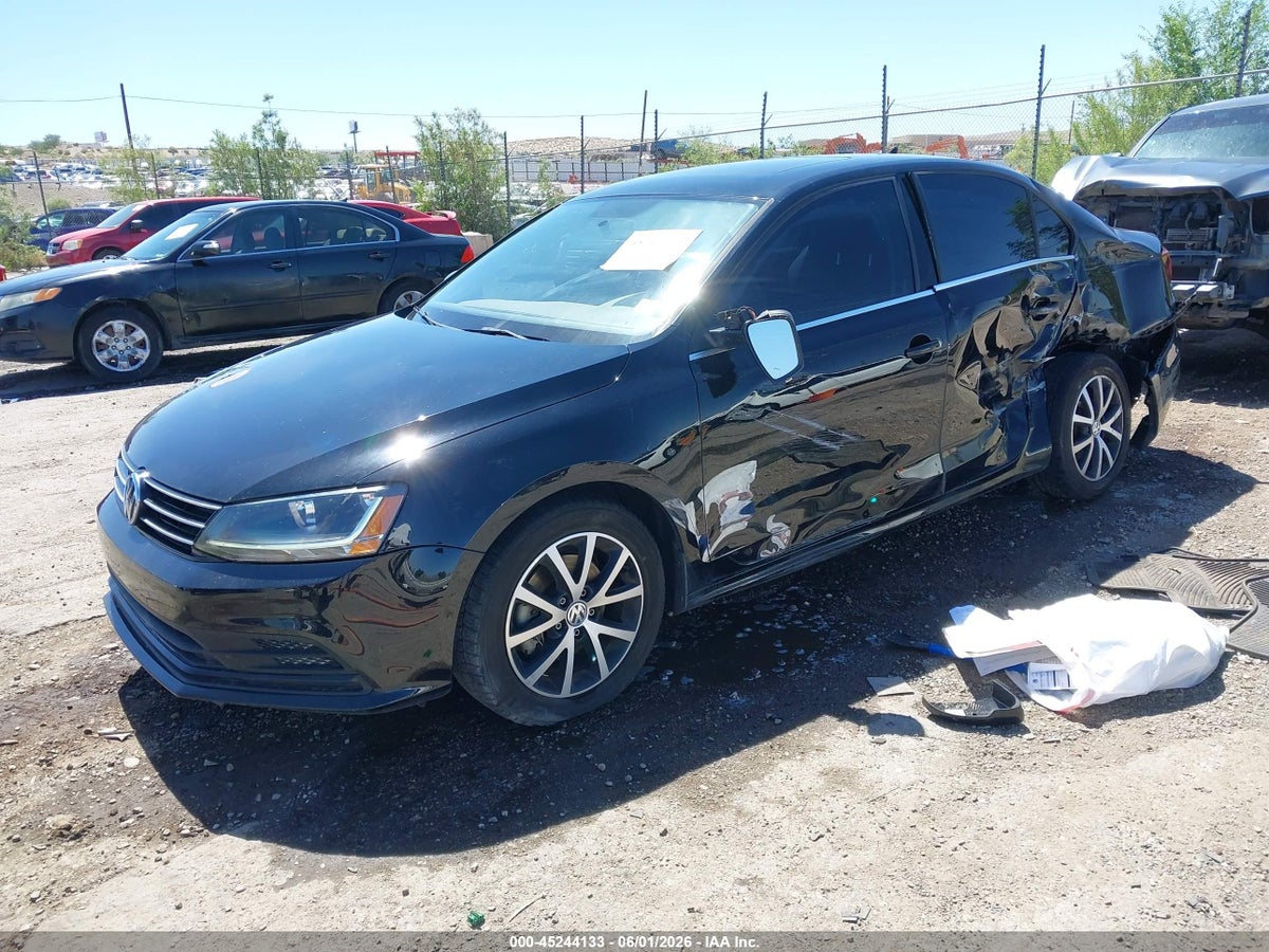 2017 VOLKSWAGEN JETTA 1.4T SE — снимка 2