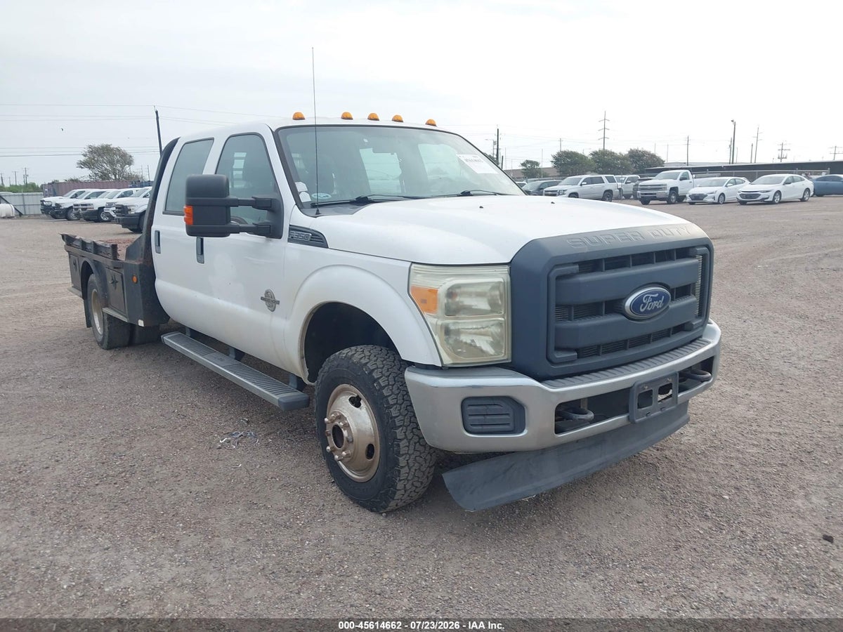 2015 FORD F-350 CHASSIS XL