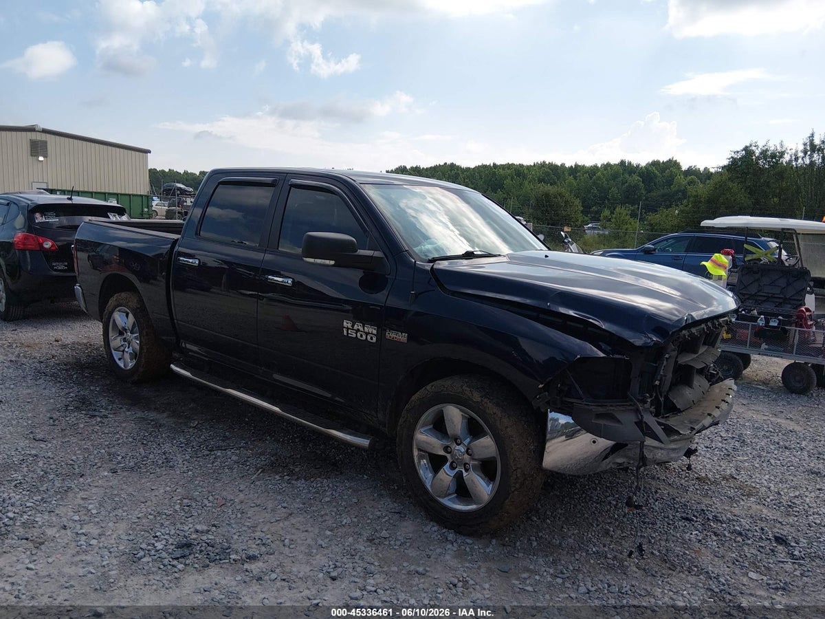 2016 RAM 1500 SLT