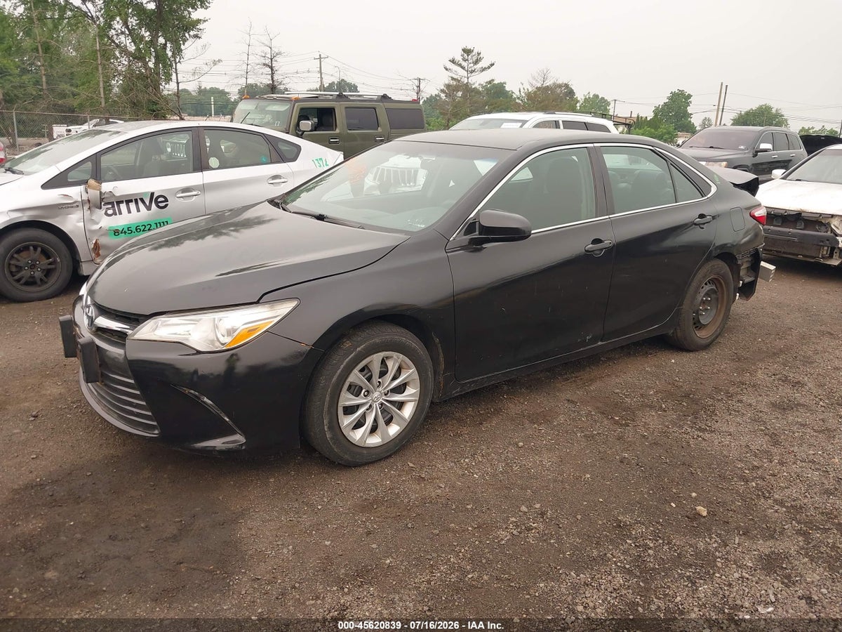 2015 TOYOTA CAMRY HYBRID LE — снимка 2