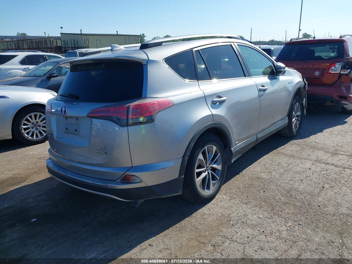 2017 TOYOTA RAV4 HYBRID XLE — снимка 4