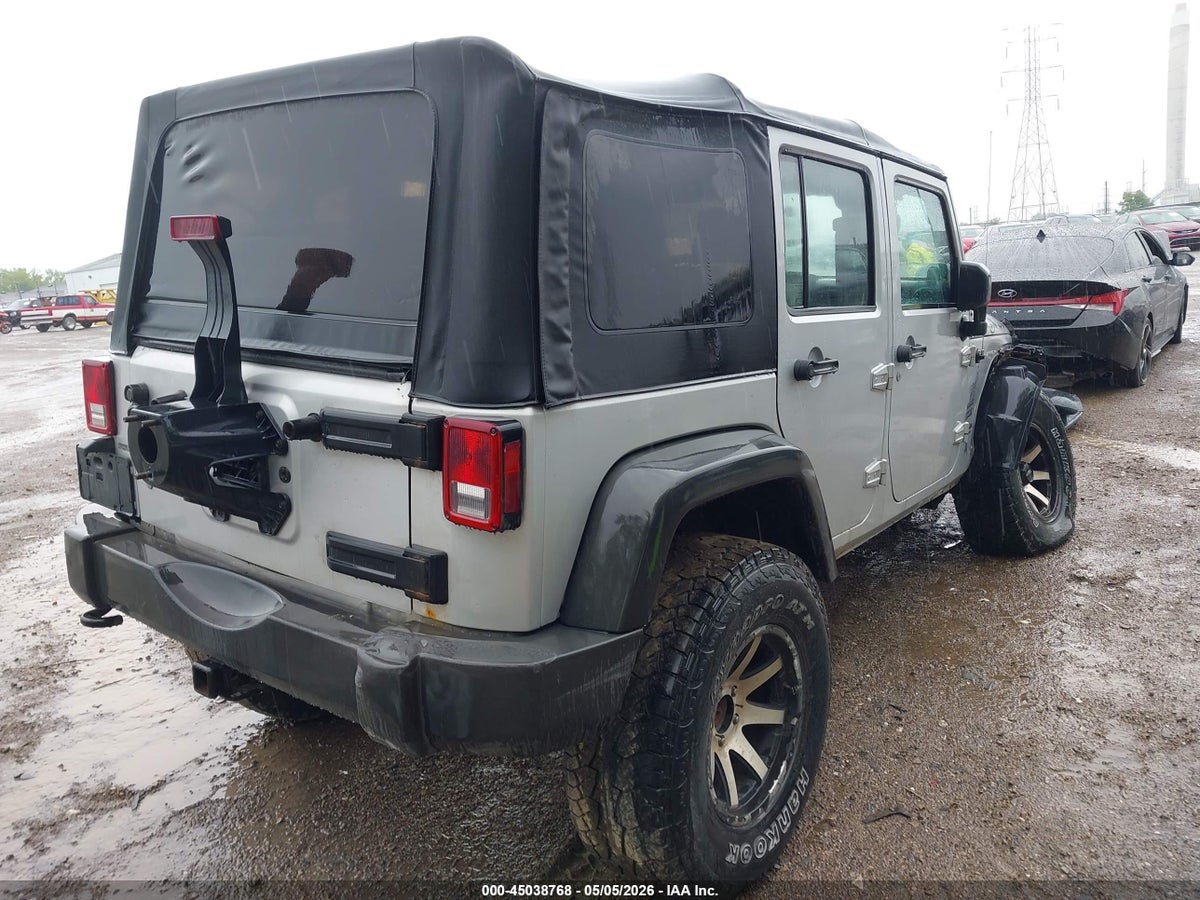2010 JEEP WRANGLER UNLIMITED SPORT — снимка 4