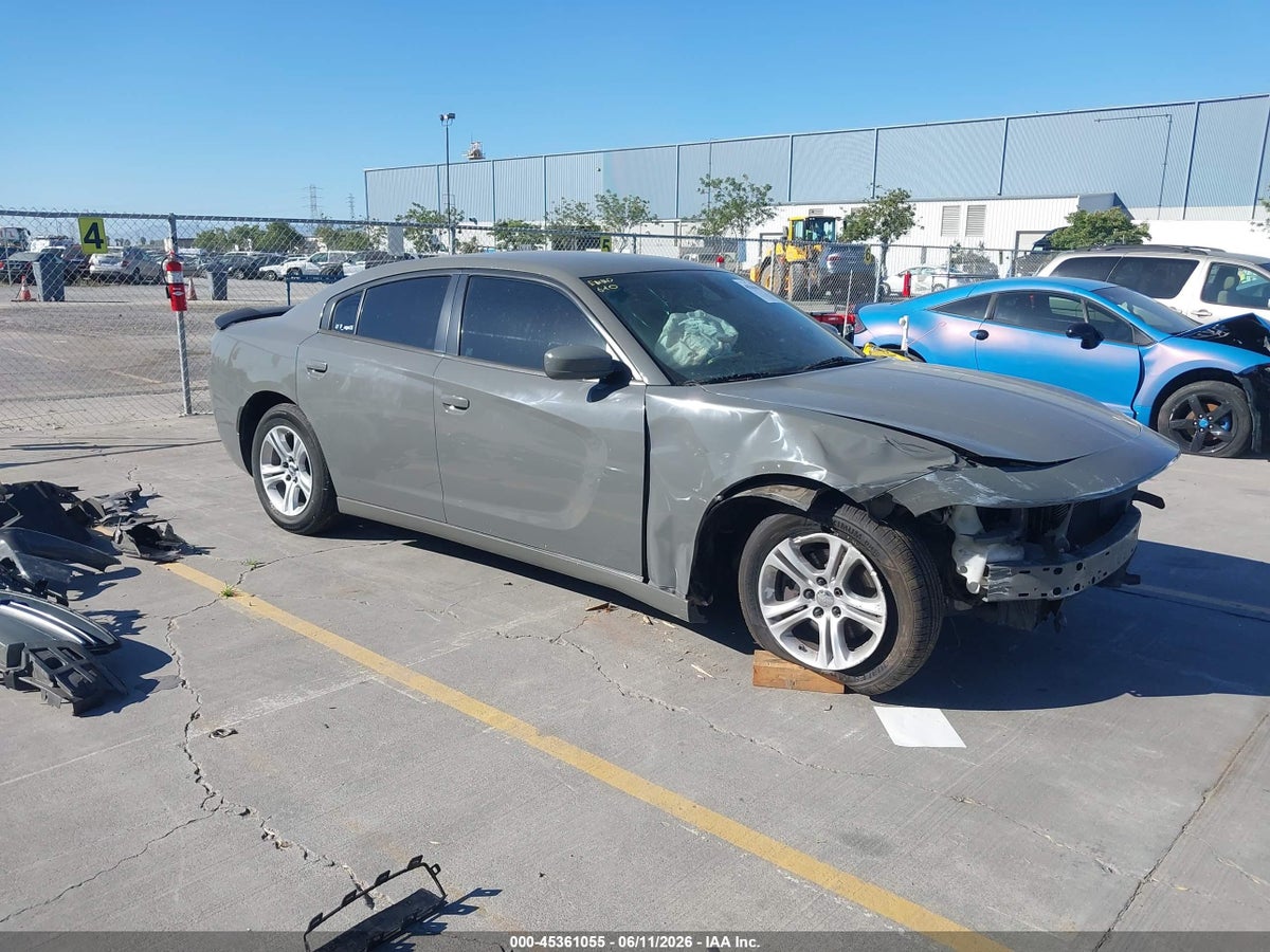 2017 DODGE CHARGER SE RWD