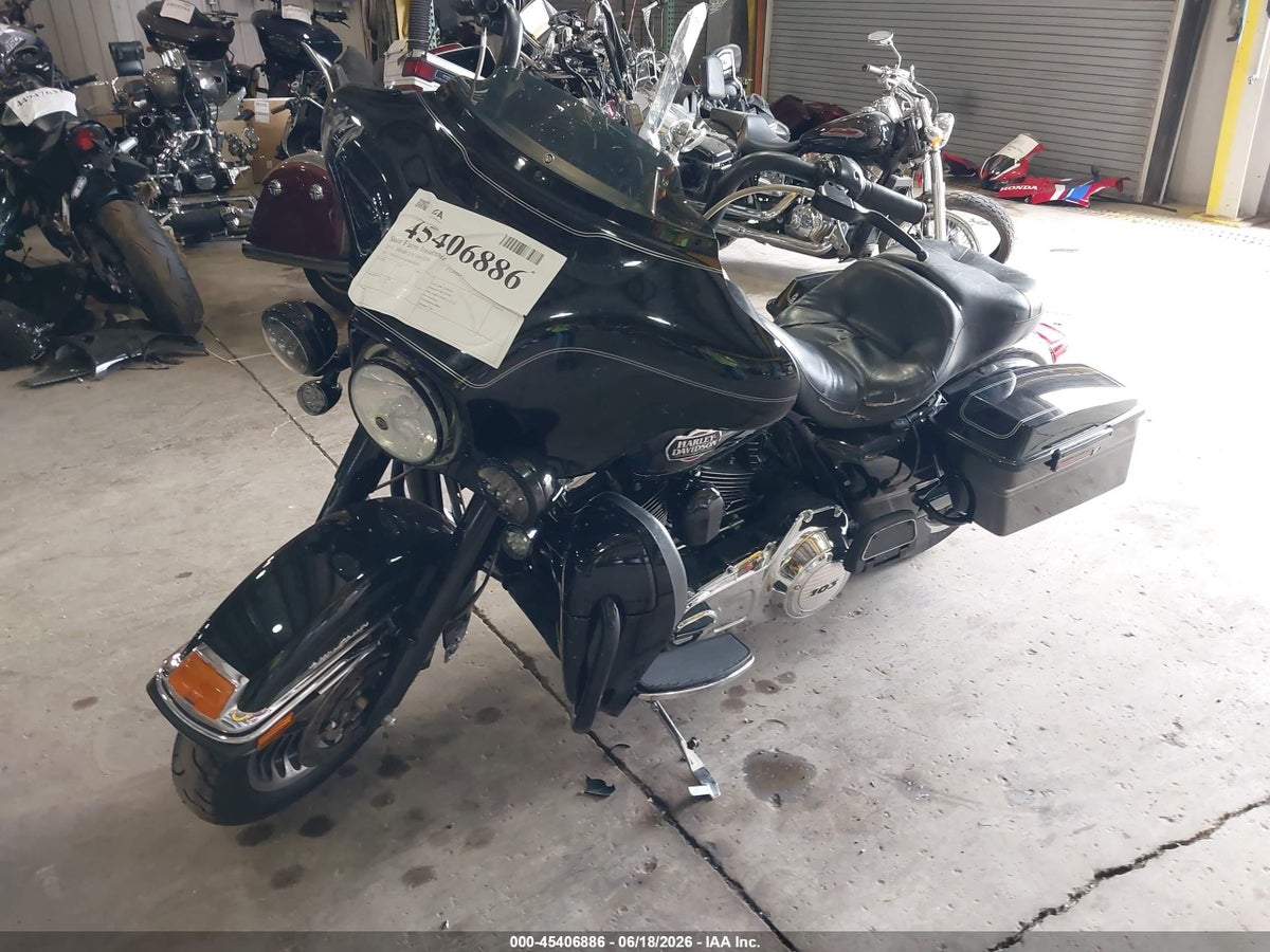 2013 HARLEY-DAVIDSON FLHTCU ULTRA CLASSIC ELECTRA GLD — снимка 2