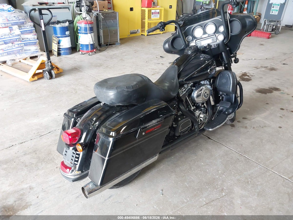 2013 HARLEY-DAVIDSON FLHTCU ULTRA CLASSIC ELECTRA GLD — снимка 4