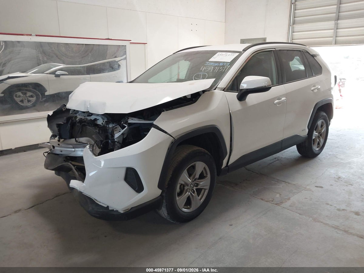 2025 TOYOTA RAV4 HYBRID XLE — снимка 2