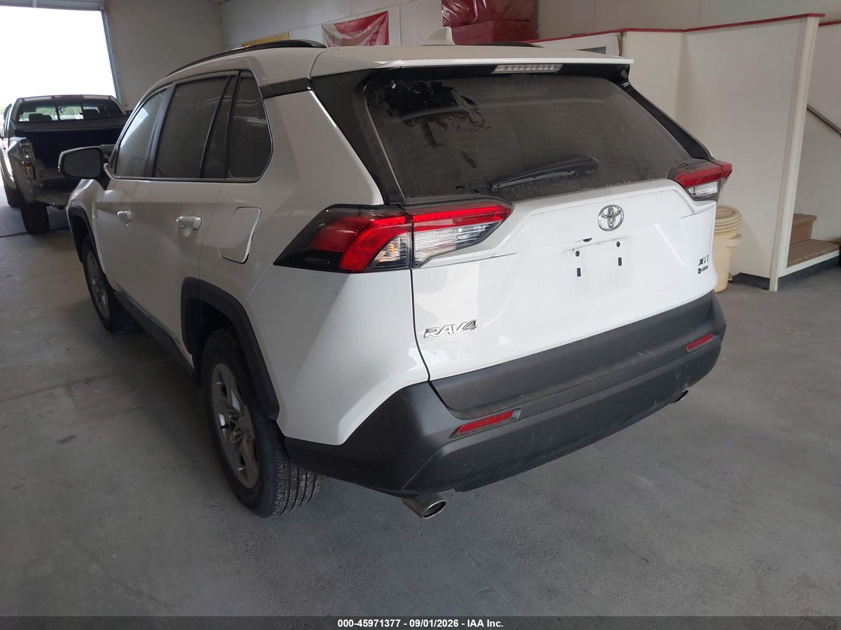 2025 TOYOTA RAV4 HYBRID XLE — снимка 3