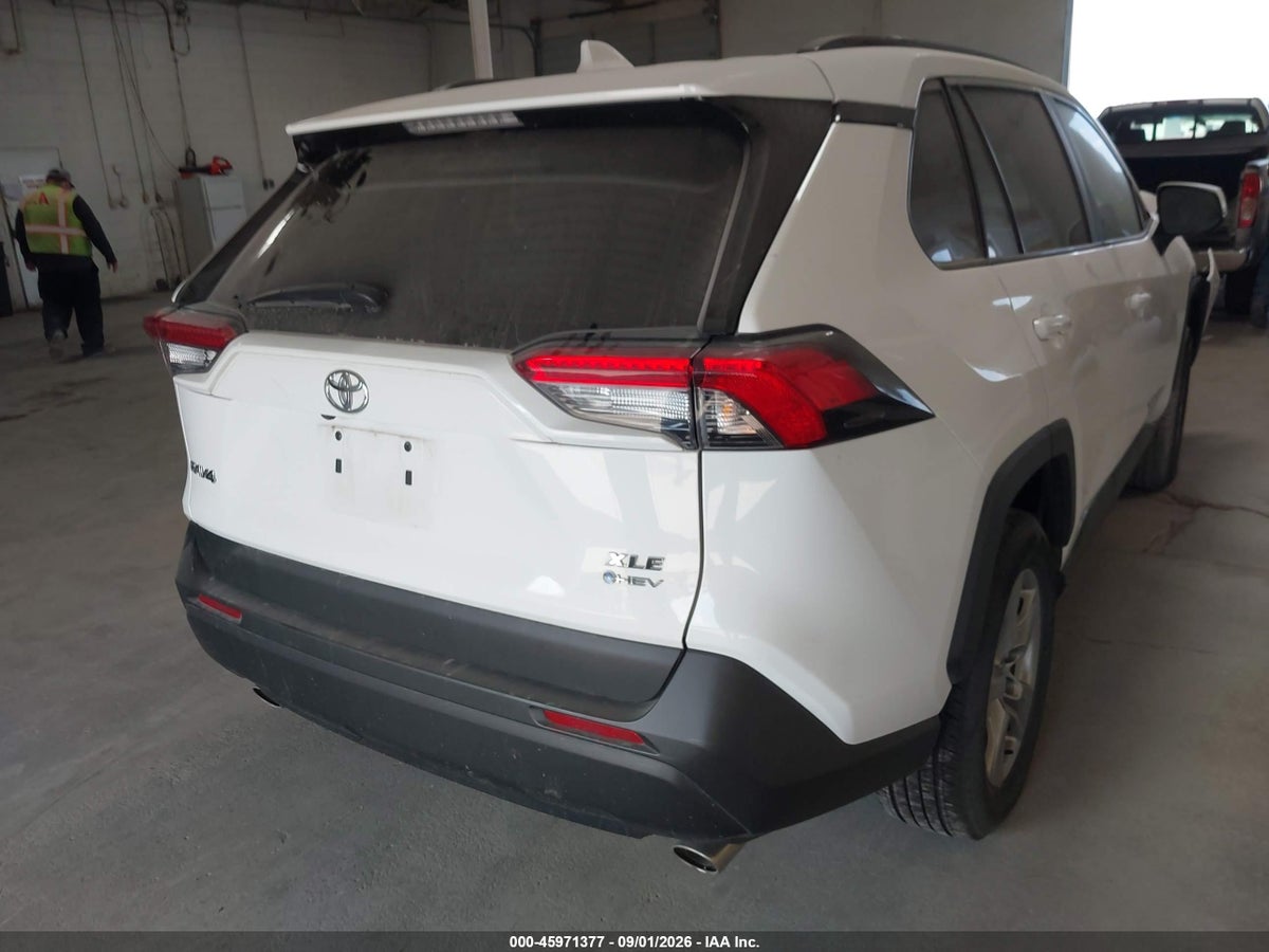 2025 TOYOTA RAV4 HYBRID XLE — снимка 4