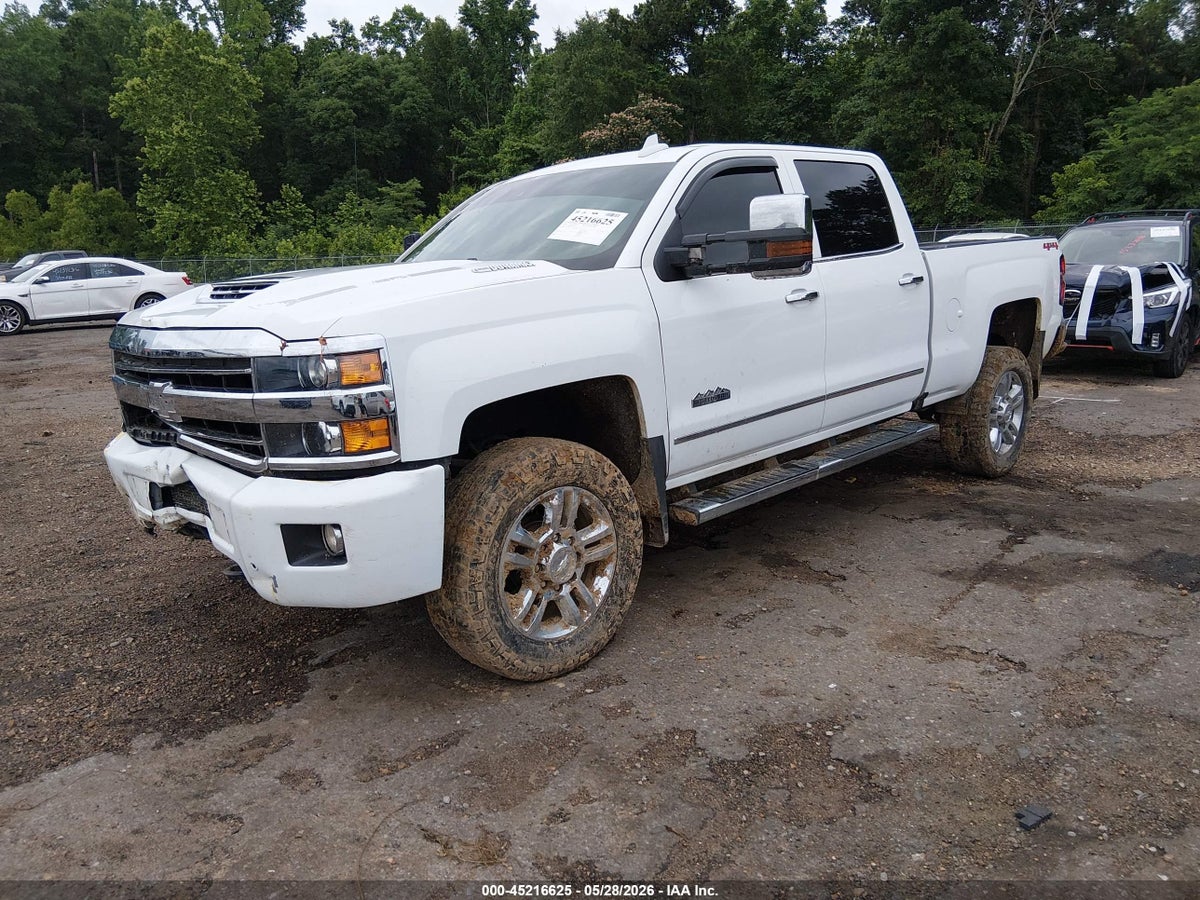 2018 CHEVROLET SILVERADO 2500HD HIGH COUNTRY — снимка 2