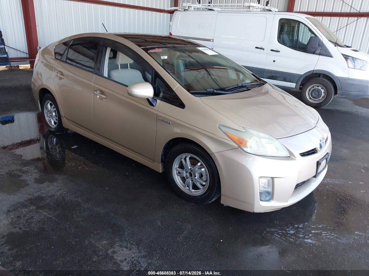2010 TOYOTA PRIUS III
