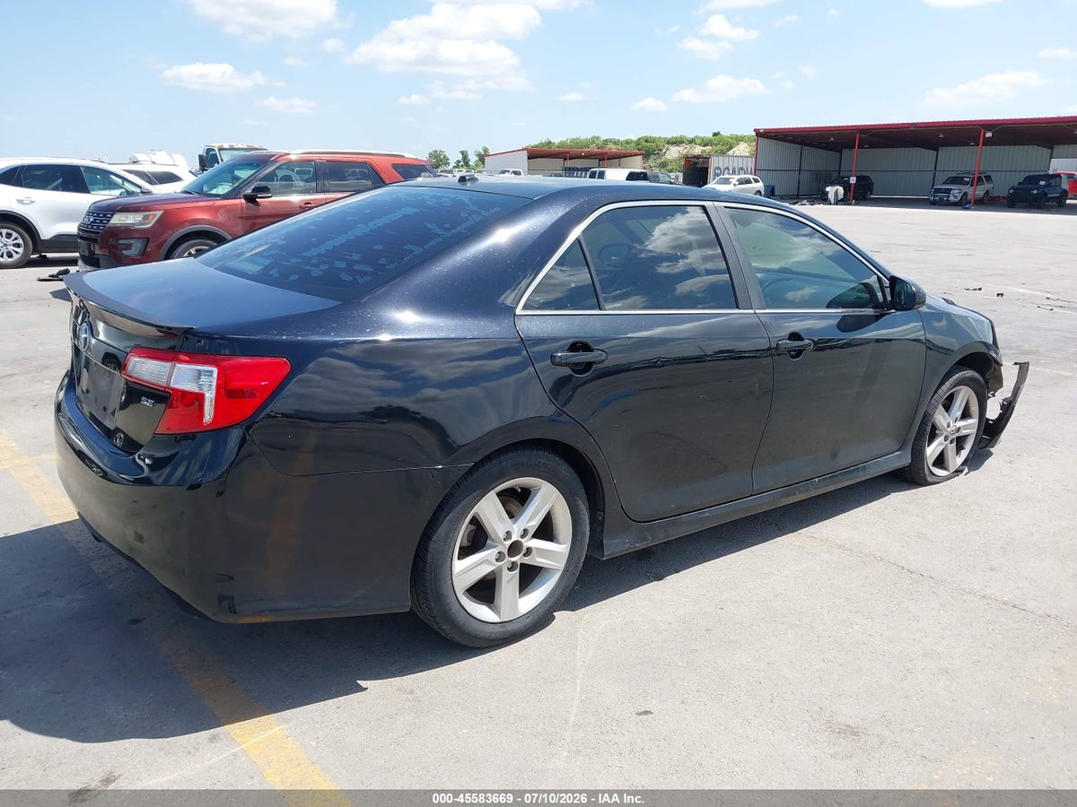 2014 TOYOTA CAMRY SE — снимка 4