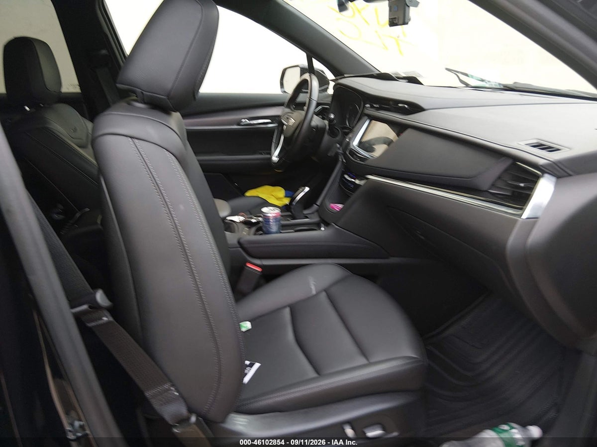 2025 CADILLAC XT6 AWD LUXURY — photo 5