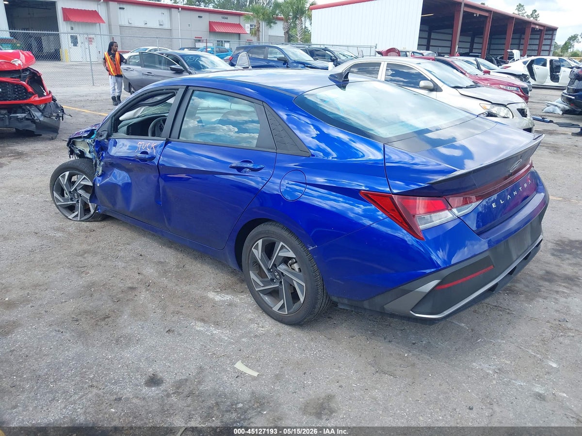 2025 HYUNDAI ELANTRA SEL SPORT — снимка 3