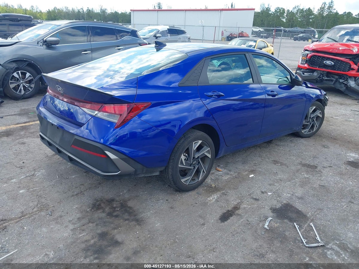 2025 HYUNDAI ELANTRA SEL SPORT — снимка 4