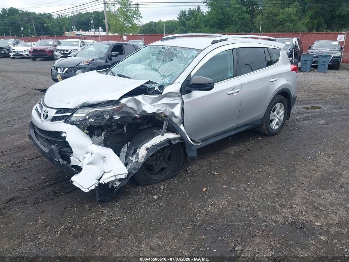 2015 TOYOTA RAV4 LE — снимка 2