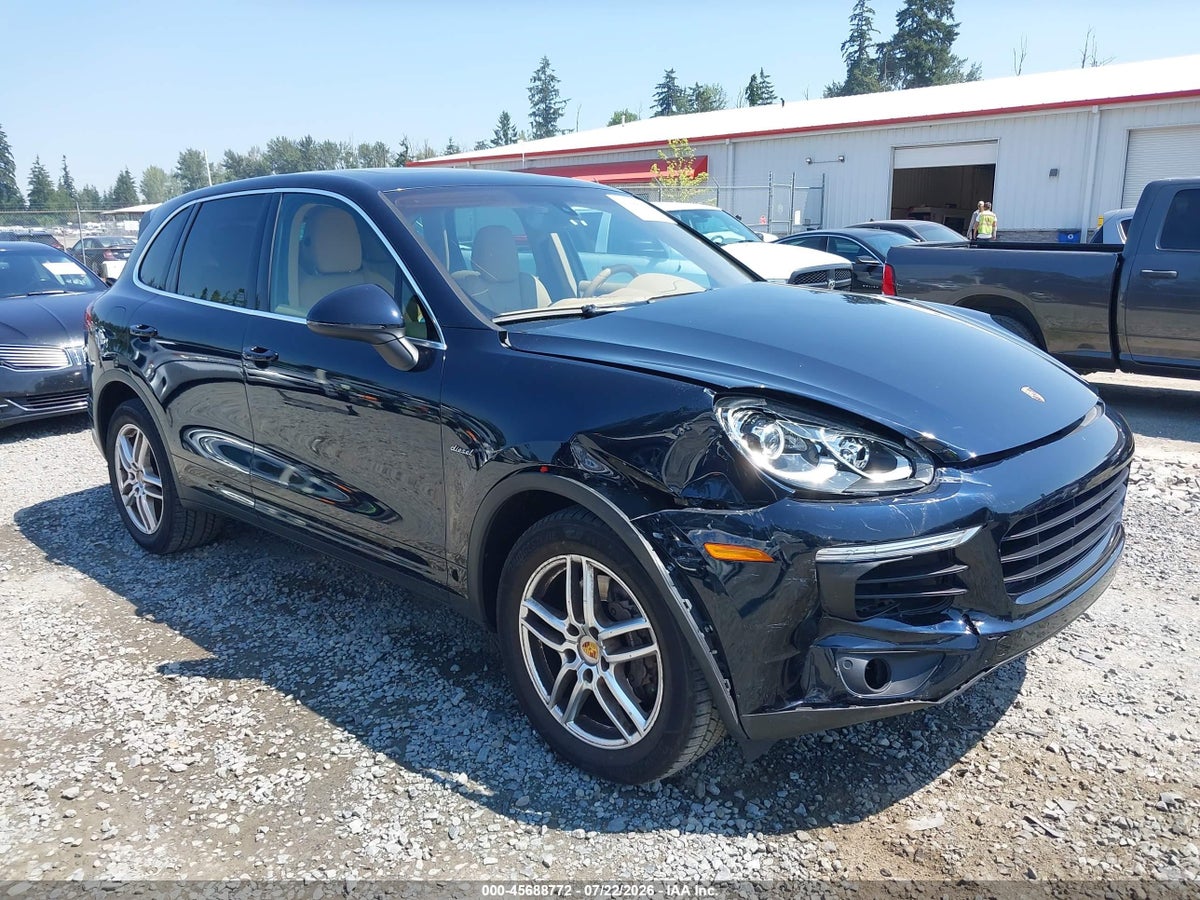 2016 PORSCHE CAYENNE