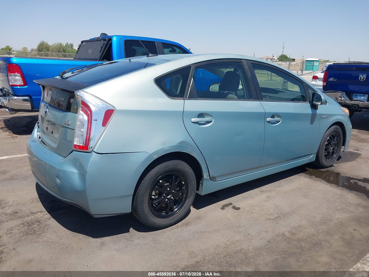 2013 TOYOTA PRIUS THREE — снимка 4