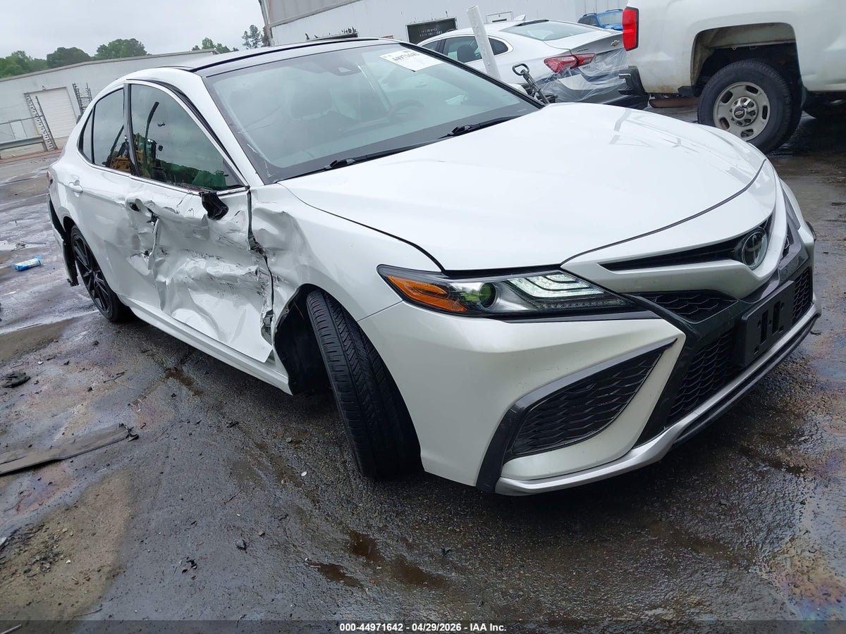 2022 TOYOTA CAMRY XSE