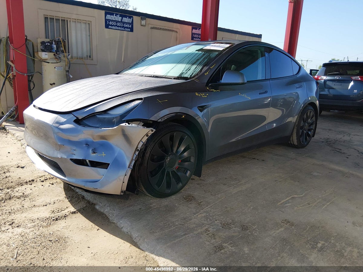 2025 TESLA MODEL Y PERFORMANCE DUAL MOTOR ALL-WHEEL DRIVE — снимка 2
