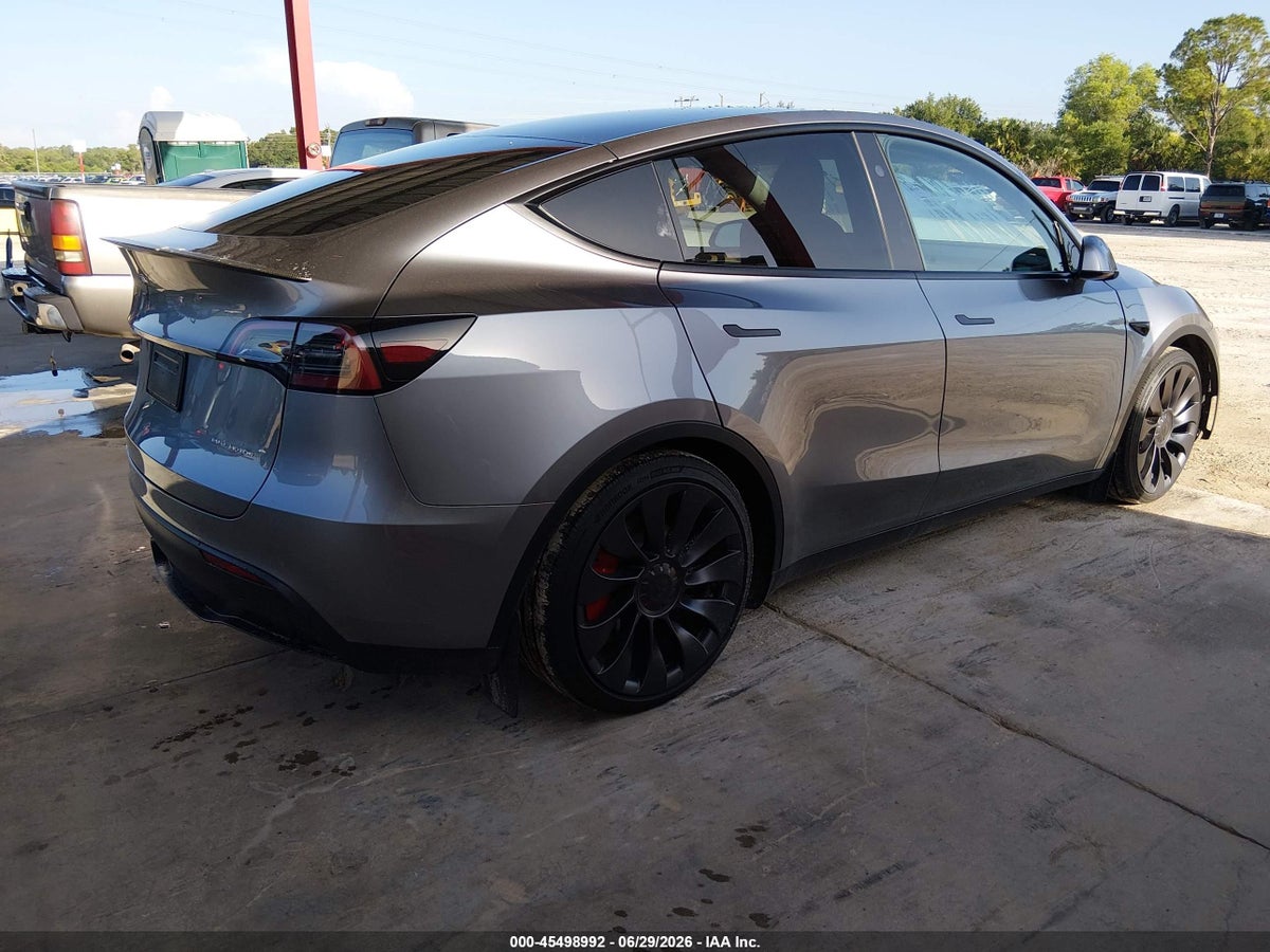 2025 TESLA MODEL Y PERFORMANCE DUAL MOTOR ALL-WHEEL DRIVE — снимка 4