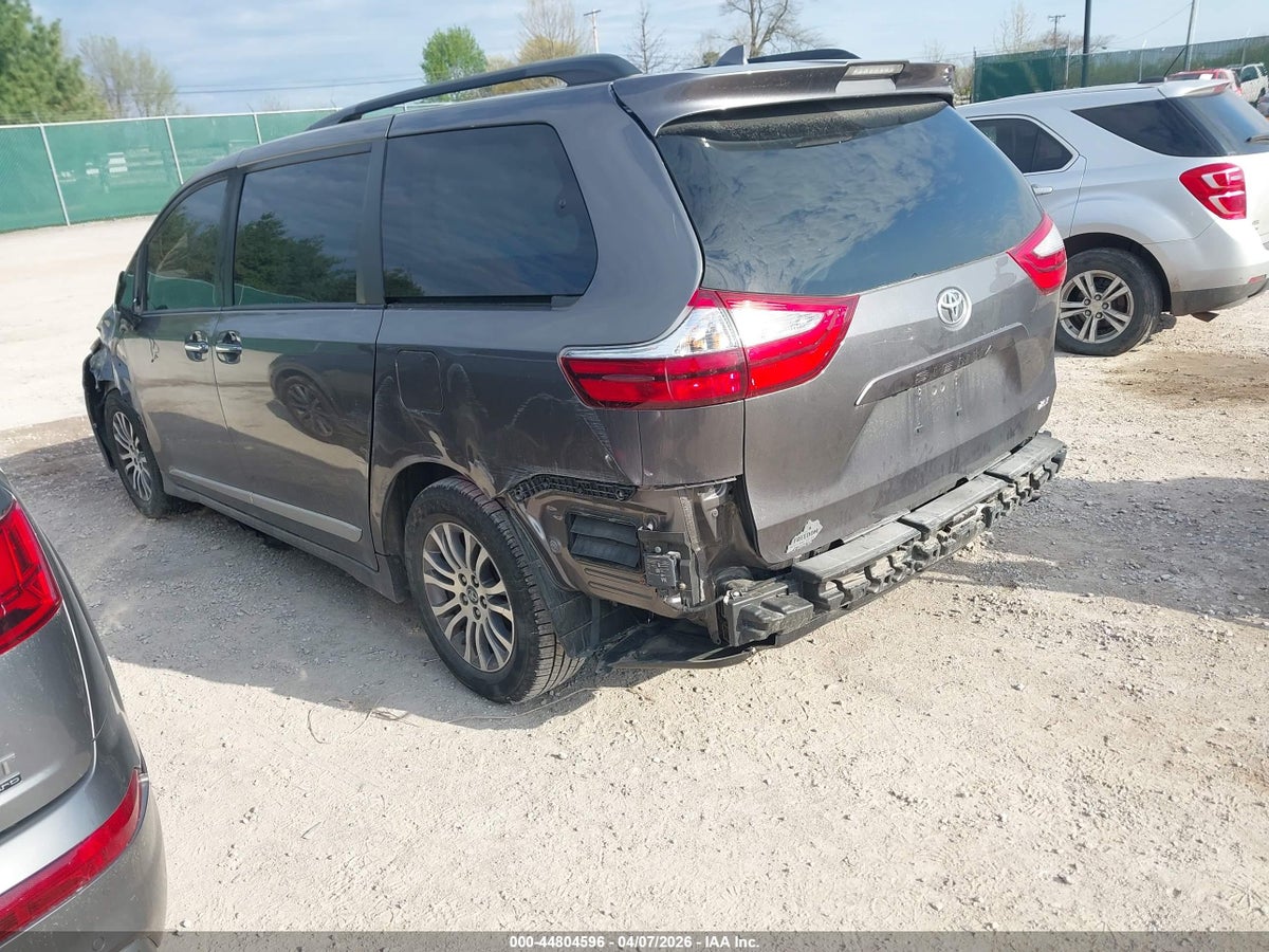 2019 TOYOTA SIENNA XLE 8 PASSENGER — снимка 3