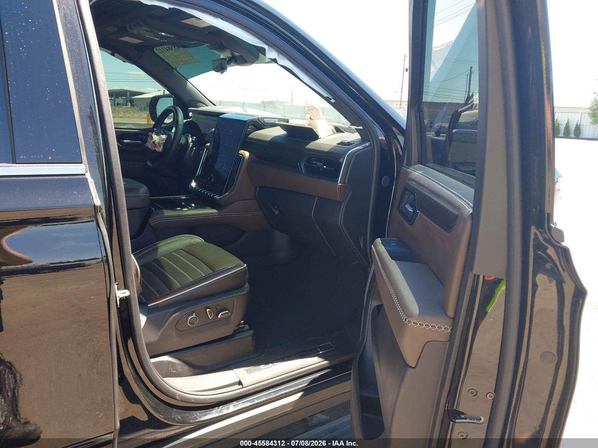 2025 GMC YUKON 4WD DENALI ULTIMATE — снимка 5