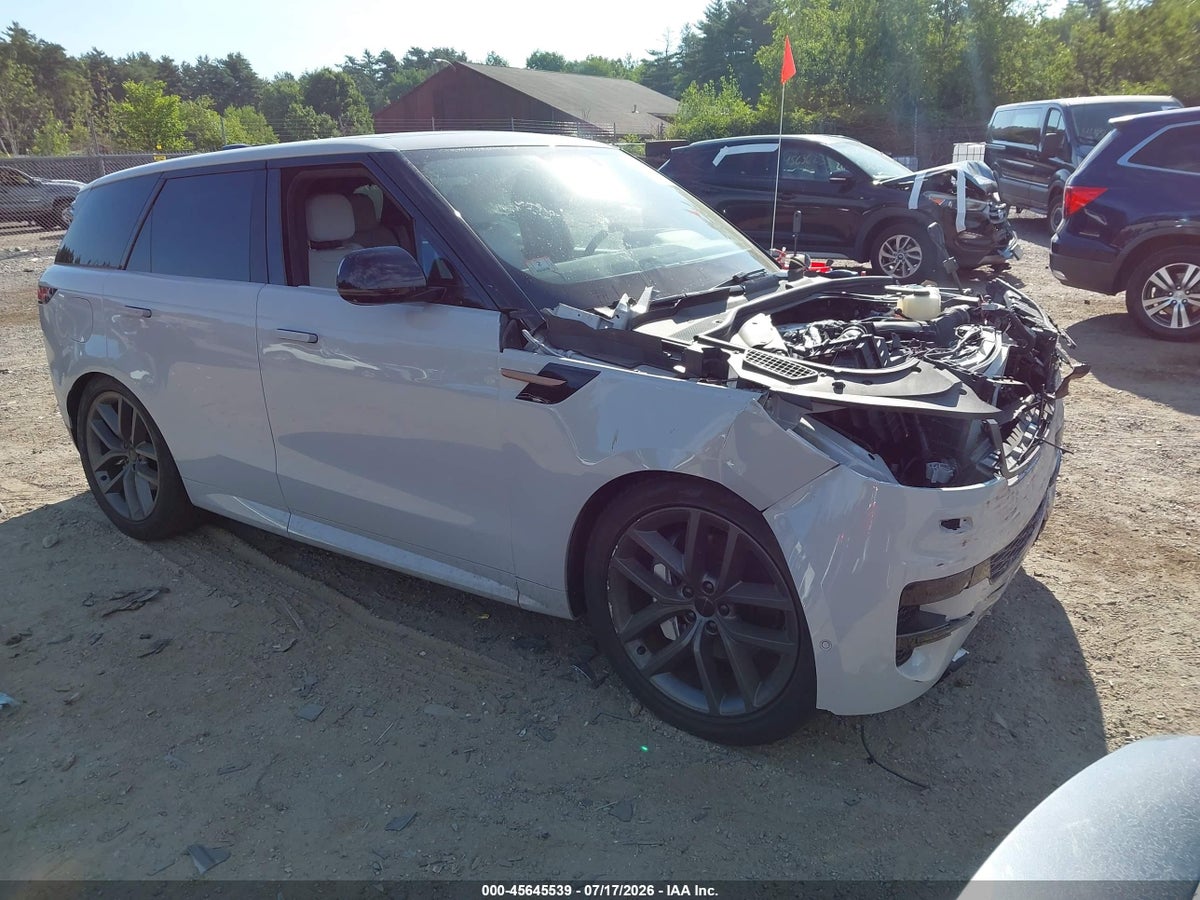 2026 LAND ROVER RANGE ROVER SPORT P360 SE