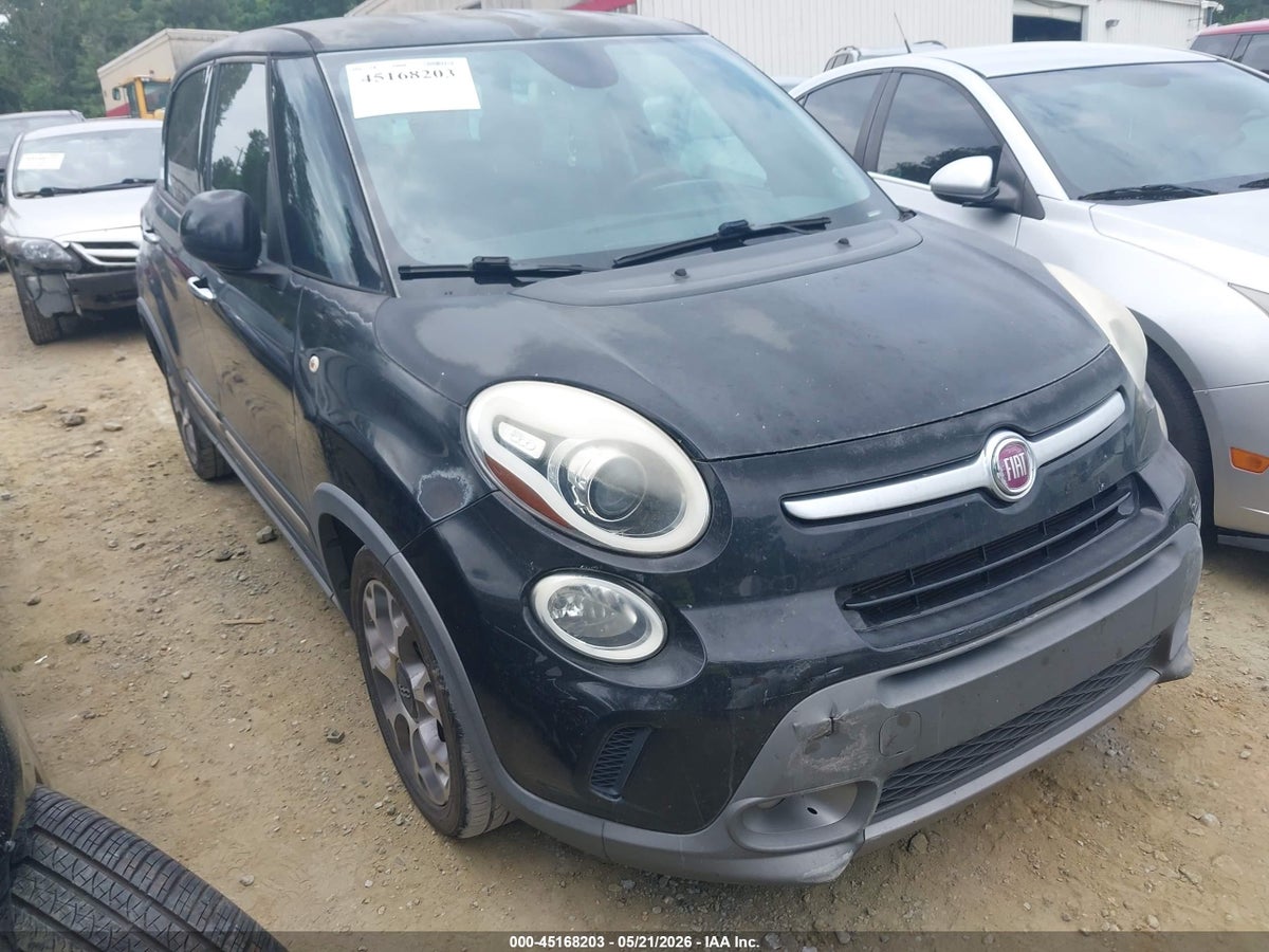 2014 FIAT 500L TREKKING