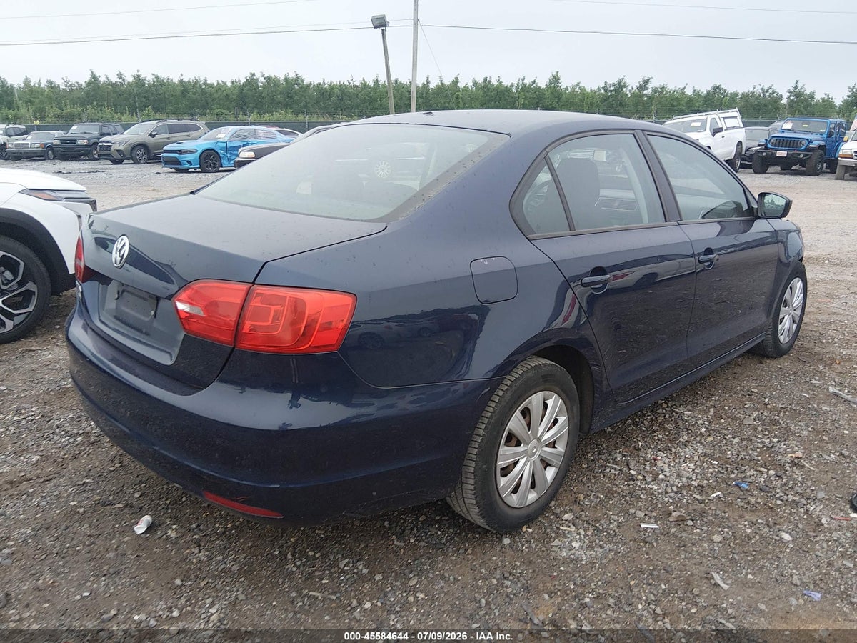 2012 VOLKSWAGEN JETTA 2.0L S — снимка 4