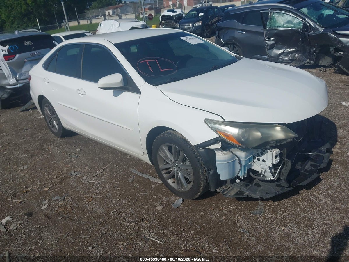 2017 TOYOTA CAMRY SE