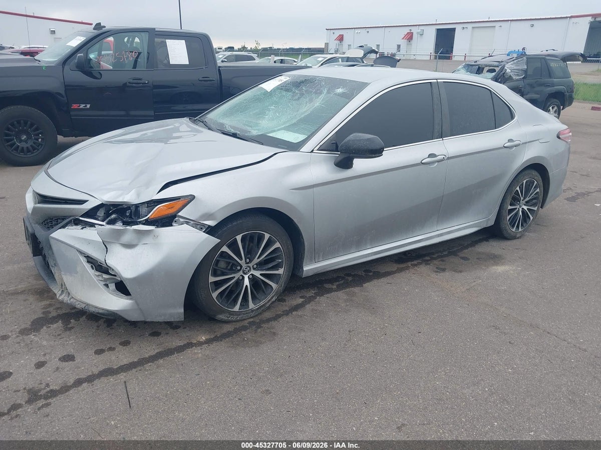 2018 TOYOTA CAMRY SE — снимка 2