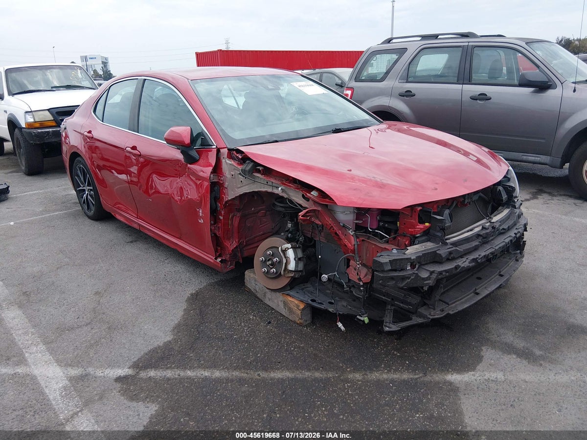 2021 TOYOTA CAMRY SE HYBRID