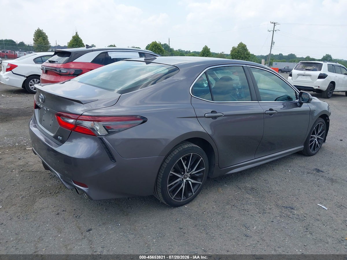 2021 TOYOTA CAMRY SE — снимка 4