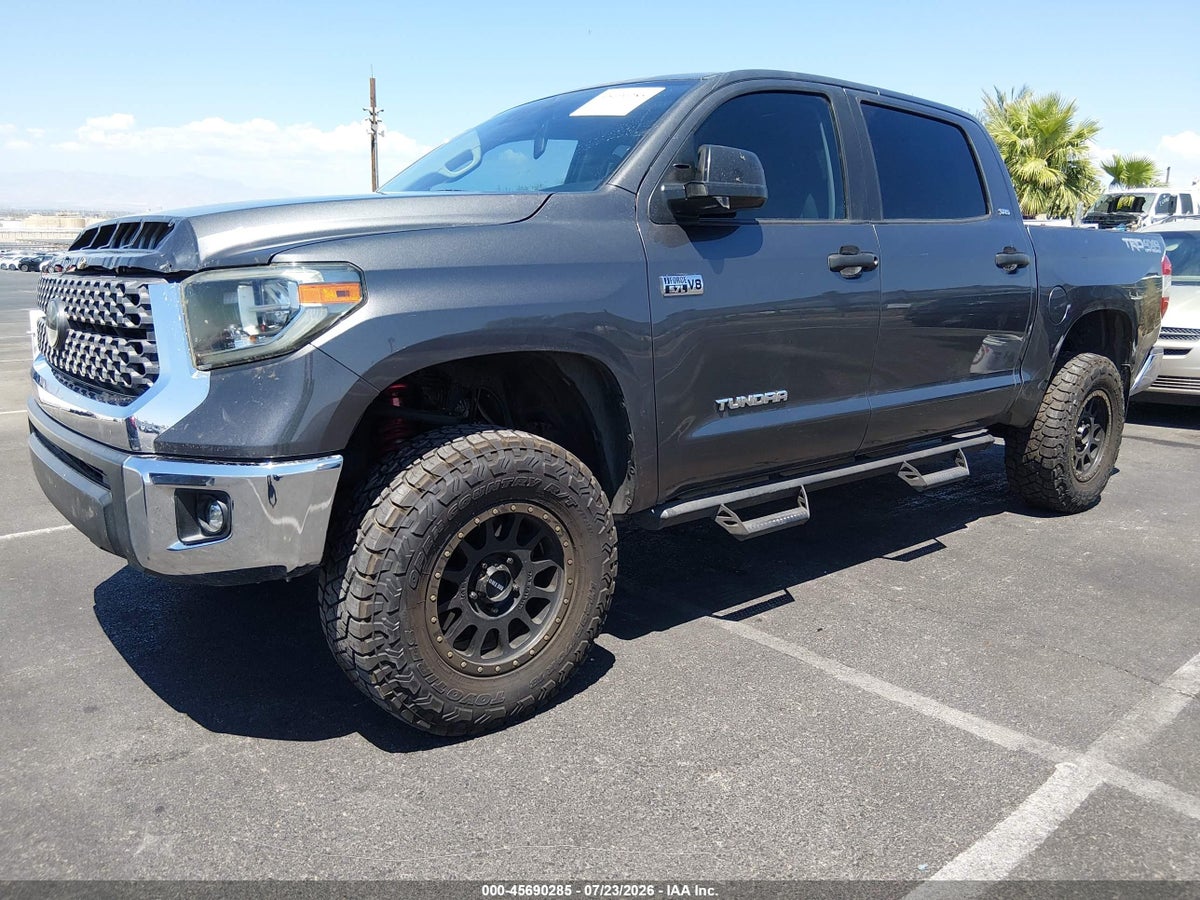 2018 TOYOTA TUNDRA SR5 5.7L V8 — снимка 2